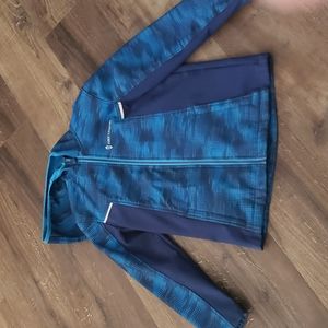 Free Country 7/8 rain jacket has hood!